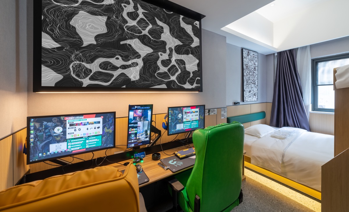 uploads/1110/176276034164568094.jpg 锦囊泛娱酒店世纪春城店2.jpg